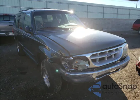 1997 Ford Explorer из США, поврежденный, VIN 1FMDU34X8VUD08219